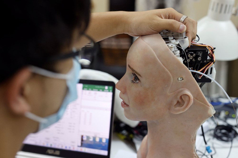 Robot Sophia'ya kardeş geldi: Robot hemşire Grace - 5