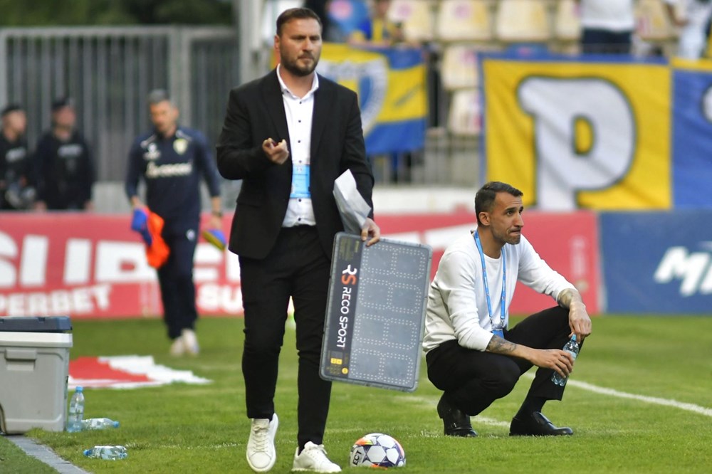 Romanya'da Mehmet Topal fırtınası: Her alanda fark oluşturdu 73 Len1GCJg406AoVJmgdv28A