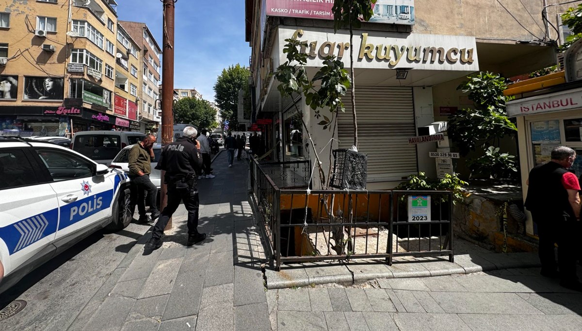 Bahçelievler'de kuyumcu soygunu: Havalandırmadan girip kasayı boşalttılar Bahçelievler'de kuyumcu soygunu: Havalandırmadan girip kasayı boşalttılar