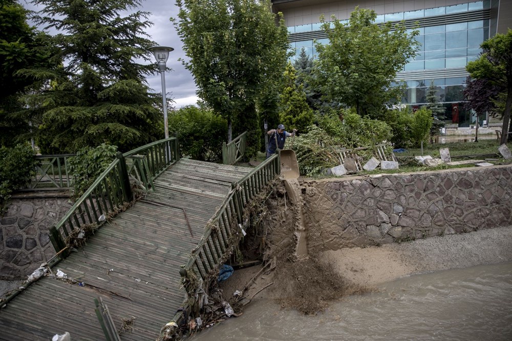 Ankara'daki selde can kaybı 4'e yükseldi - 12