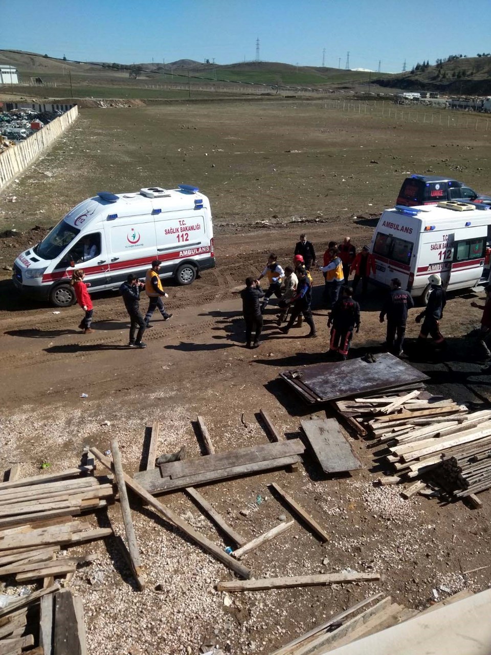 Elazığ'da inşaatta göçük: 3 yaralı - 1