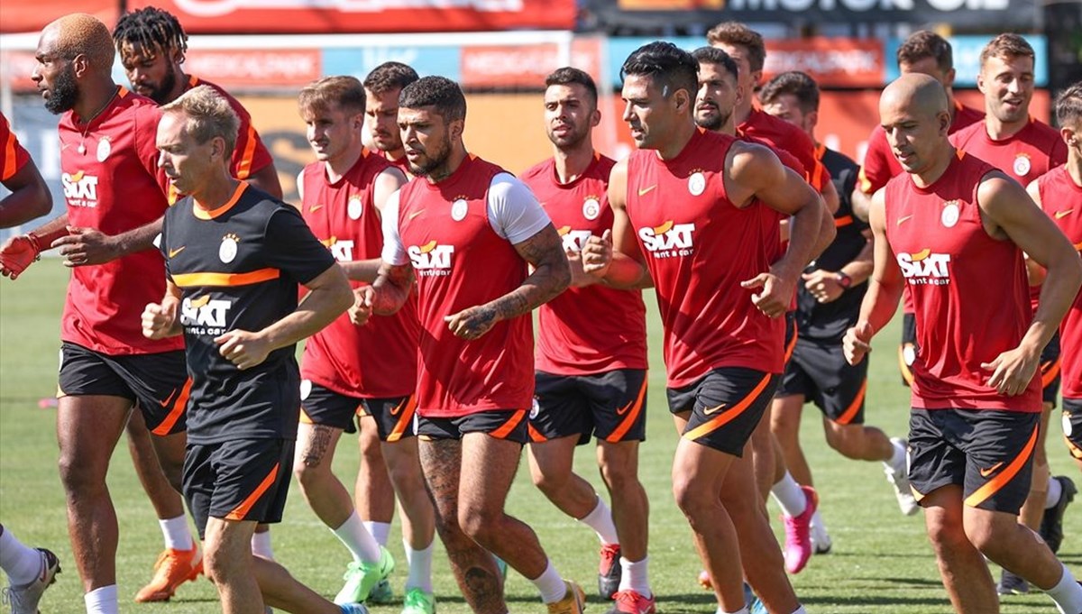 SON DAKİKA: Galatasaray'da 2 futbolcunun Covid-19 testi pozitif
