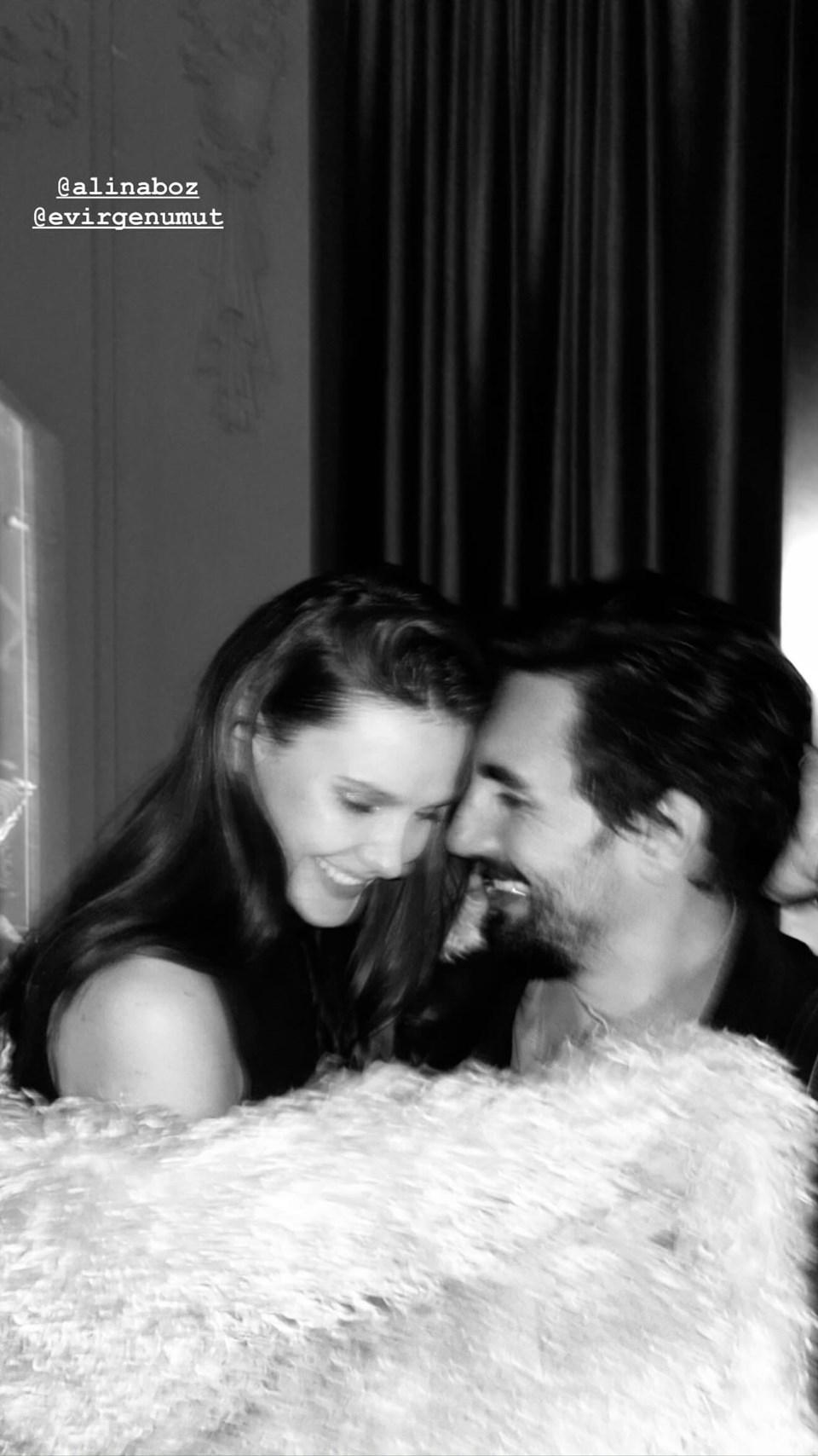 Alina Boz ile Umut Evirgen'den memnunluk pozu 72 LiteGEyfFk2nghRIqyk2NA