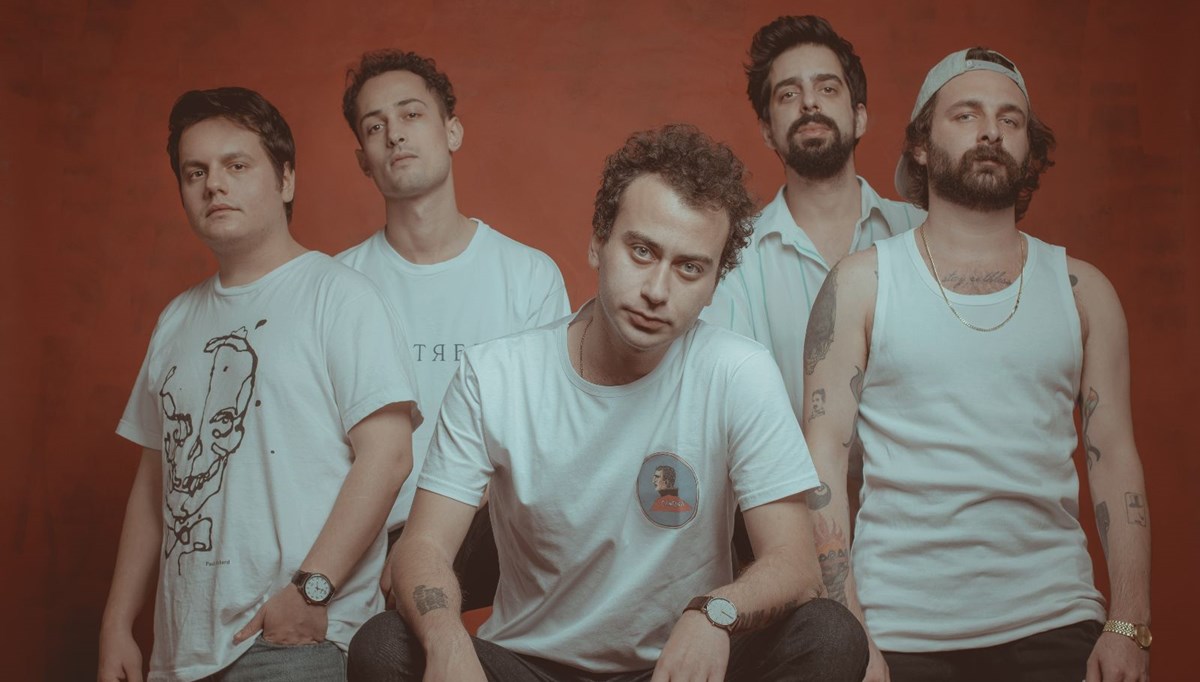 Yüzyüzeyken Konuşuruz Yapı Kredi bomontiada World Akustik sahnesinde