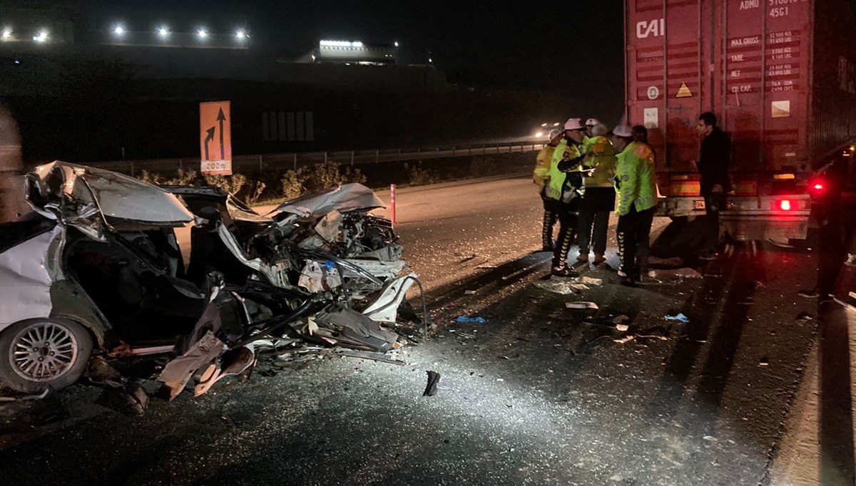 Gaziantep'te feci kaza: 2 ölü, 5 yaralı Gaziantep'te feci kaza: 2 ölü, 5 yaralı