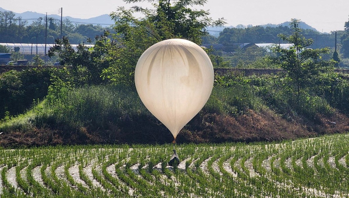 Çöp balonu gerilimi: Güney Kore, Kuzey ile anlaşmayı askıya alacak