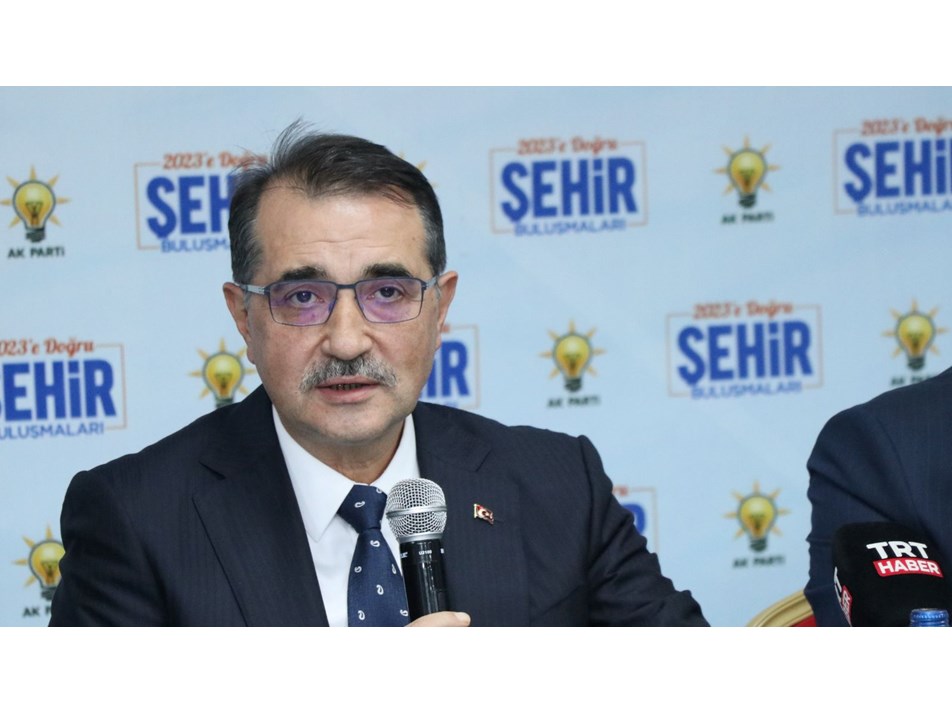 Bakan Dönmez: Türkiye'de bir gaz merkezi oluşturmanın adımlarını atıyoruz