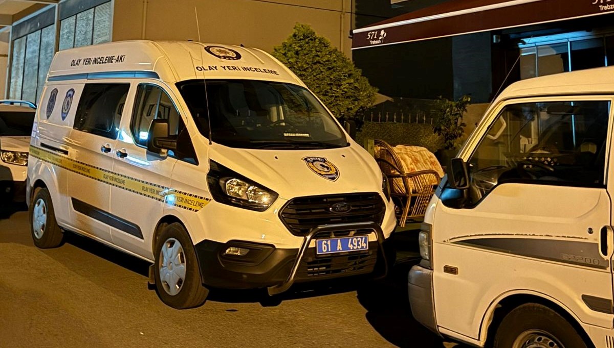 Tartıştığı eşi ve kızını silahla yaraladı Tartıştığı eşi ve kızını silahla yaraladı