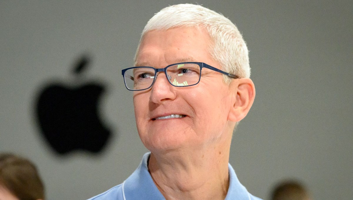Apple CEO'su Tim Cook: Yapay zeka alanında çığır açacağız