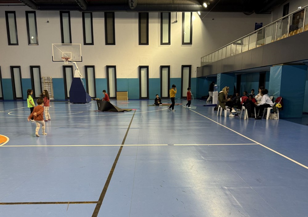 Deprem korkusuyla ikinci gece: Vatandaşlar çadırda kalmaya devam etti - 5