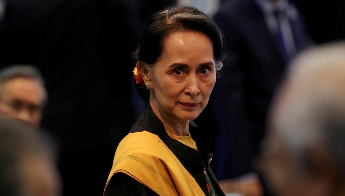 Myanmar'da askeri mahkeme, devrik lider Suu Çii'yi 5 yıl hapis cezasına çarptırdı