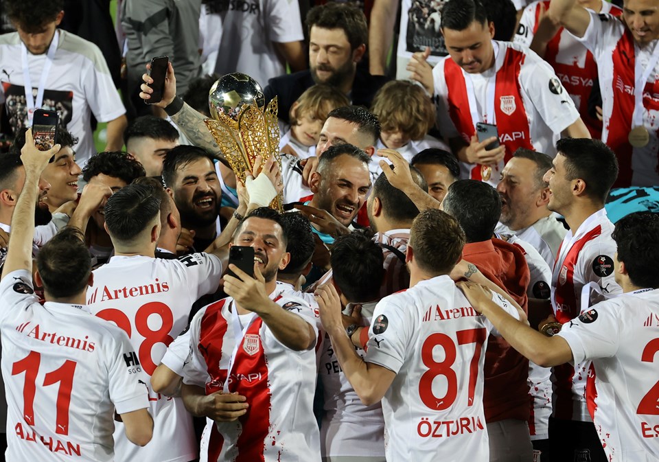 SON DAKİKA: Pendikspor, Bodrumspor'u yenerek Süper Lig'e yükseldi - 5