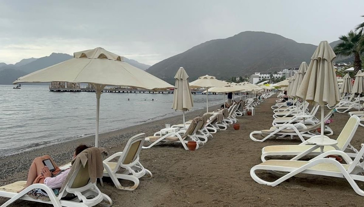 Yağmur ve deniz keyfi bir arada Yağmur ve deniz keyfi bir arada