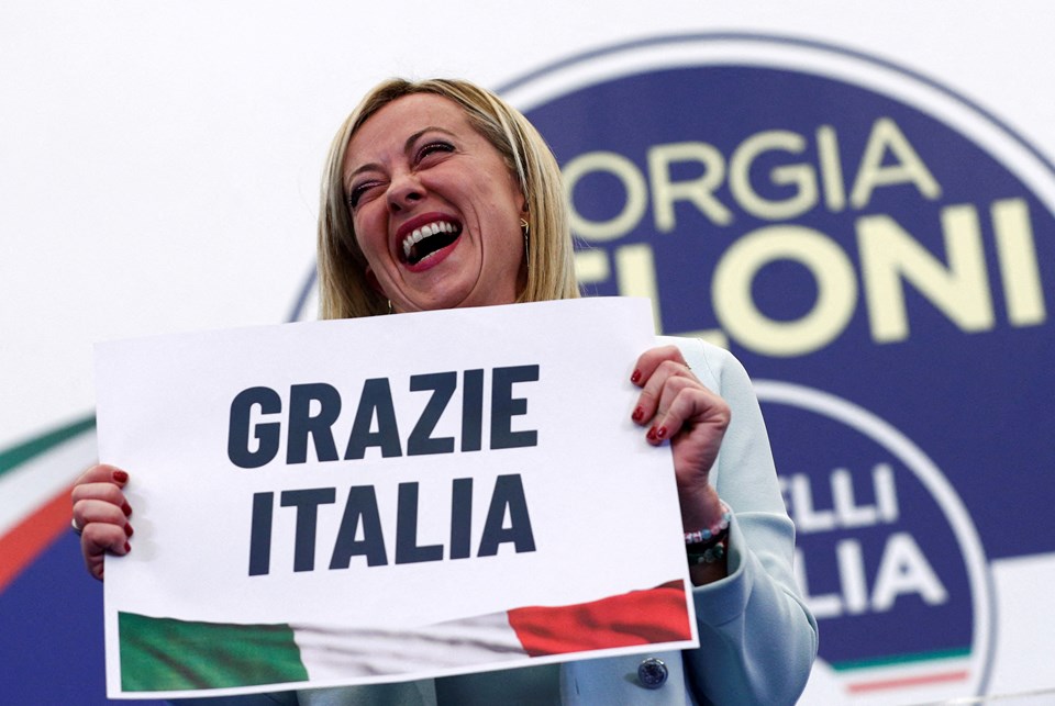 İtalya’yı değiştirmek isteyen kadın Giorgia Meloni: Çatık kaşlı, öfkeli, kararlı ve mutsuz - 3