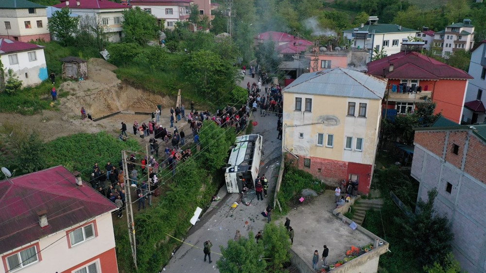 Trabzon'da belediye otobüsü şarampole yuvarlandı: 5 ölü, 37 yaralı - 2