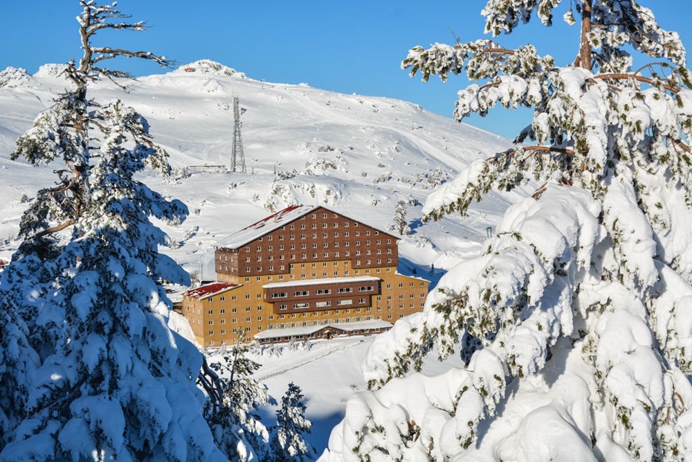 Son dakika. Kartalkaya Kayak Merkezi'nde otel yangını: 10 kişi yaşamını yitirdi - 10