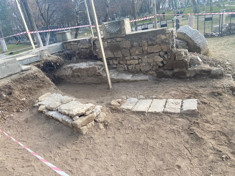 "Kılıçarslan'ın mezarının bulunmasında İbnü'l Ezrak, en önemli kaynak" - 2