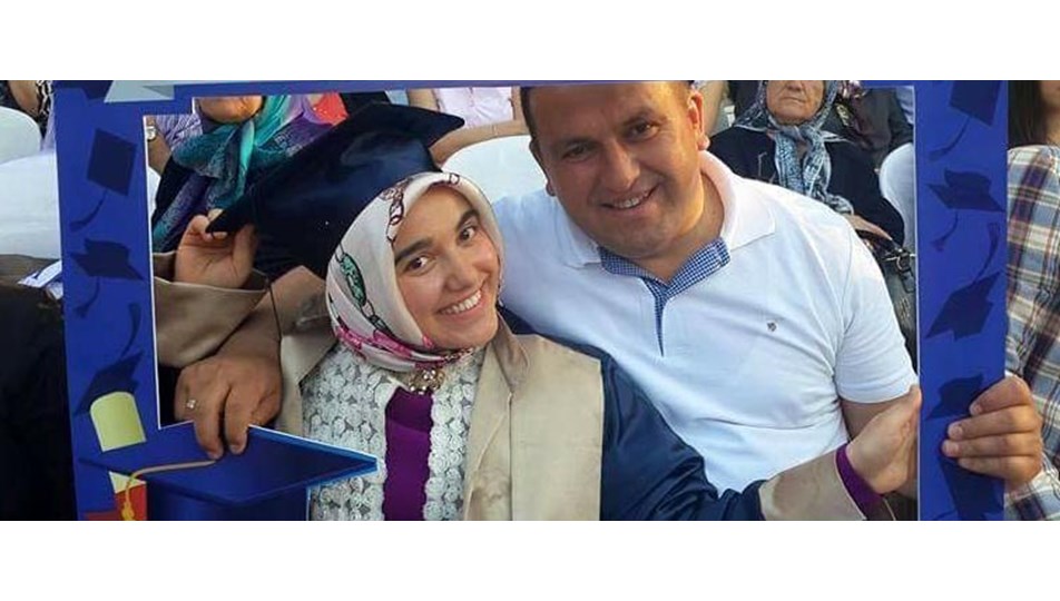 Belediye başkanının kızı FETÖ'den tutuklandı
