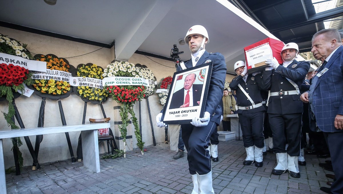 Eski bakan Yaşar Okuyan son yolculuğuna uğurlandı Eski bakan Yaşar Okuyan son yolculuğuna uğurlandı