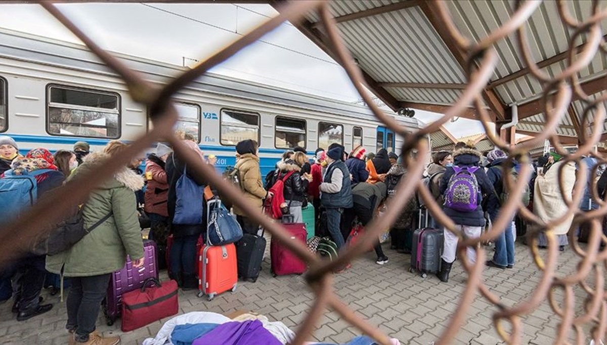 Ukraynalı gençler savaştan kaçıyor