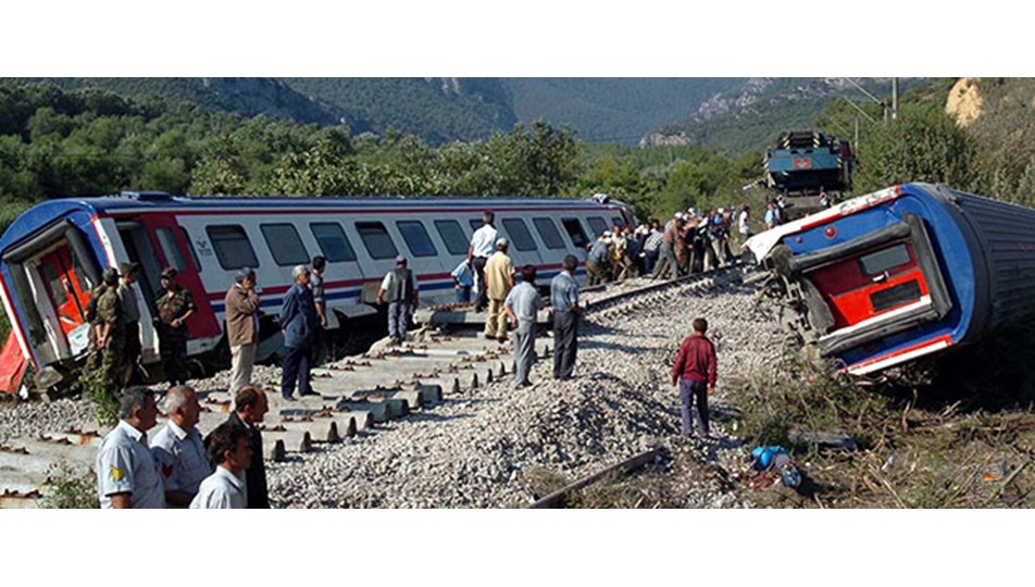 Hızlandırılmış tren kazasında hapis kararı