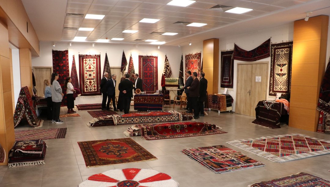 Yağcıbedir halıları sanatseverlerle buluştu