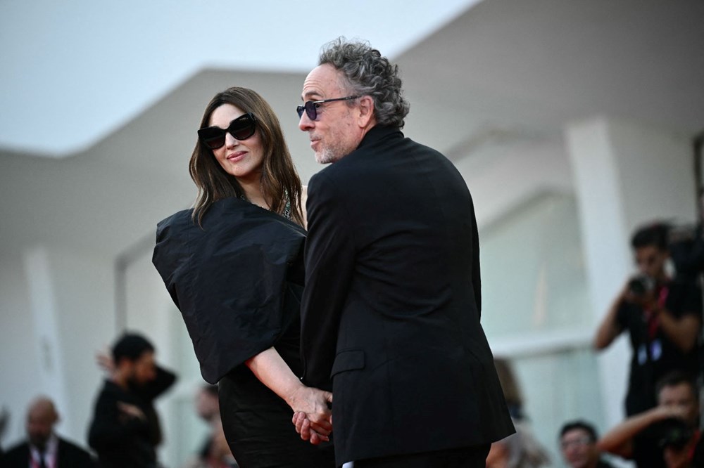 Monica Bellucci ile Tim Burton'dan üzen haber: 2 yıllık ilişkilerini noktaladılar - 6