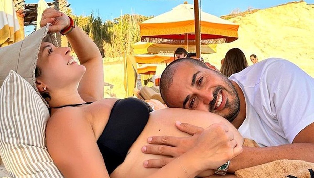 Doğum için gün sayıyorlar: Mustafa Aksakallı ile Ezgi Mola'dan yeni pozlar Doğum için gün sayıyorlar: Mustafa Aksakallı ile Ezgi Mola'dan yeni pozlar