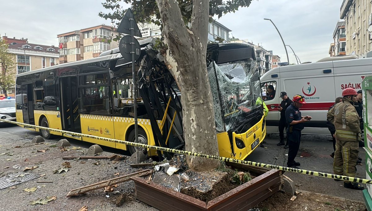 Bahçelievler'de İETT otobüsü ağaca çarptı