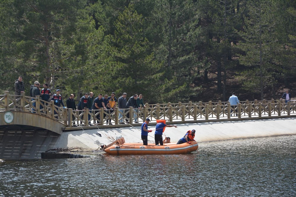 Afyonkarahisar'da piknik faciası: 2'si öğrenci 4 kişi gölette boğuldu - 2