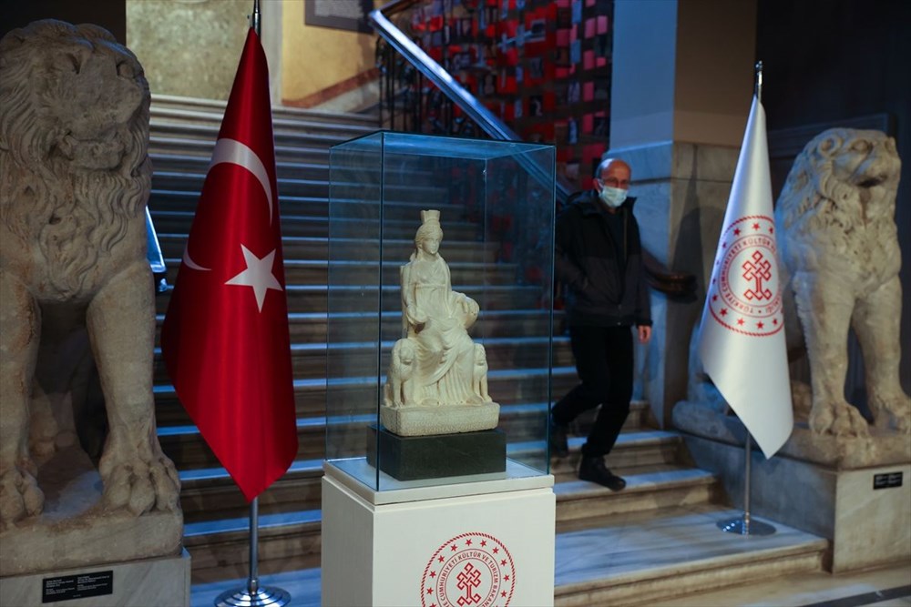 Türkiye'ye dönen Kybele heykeli ziyaretçilerini ağırlamaya başladı - 10