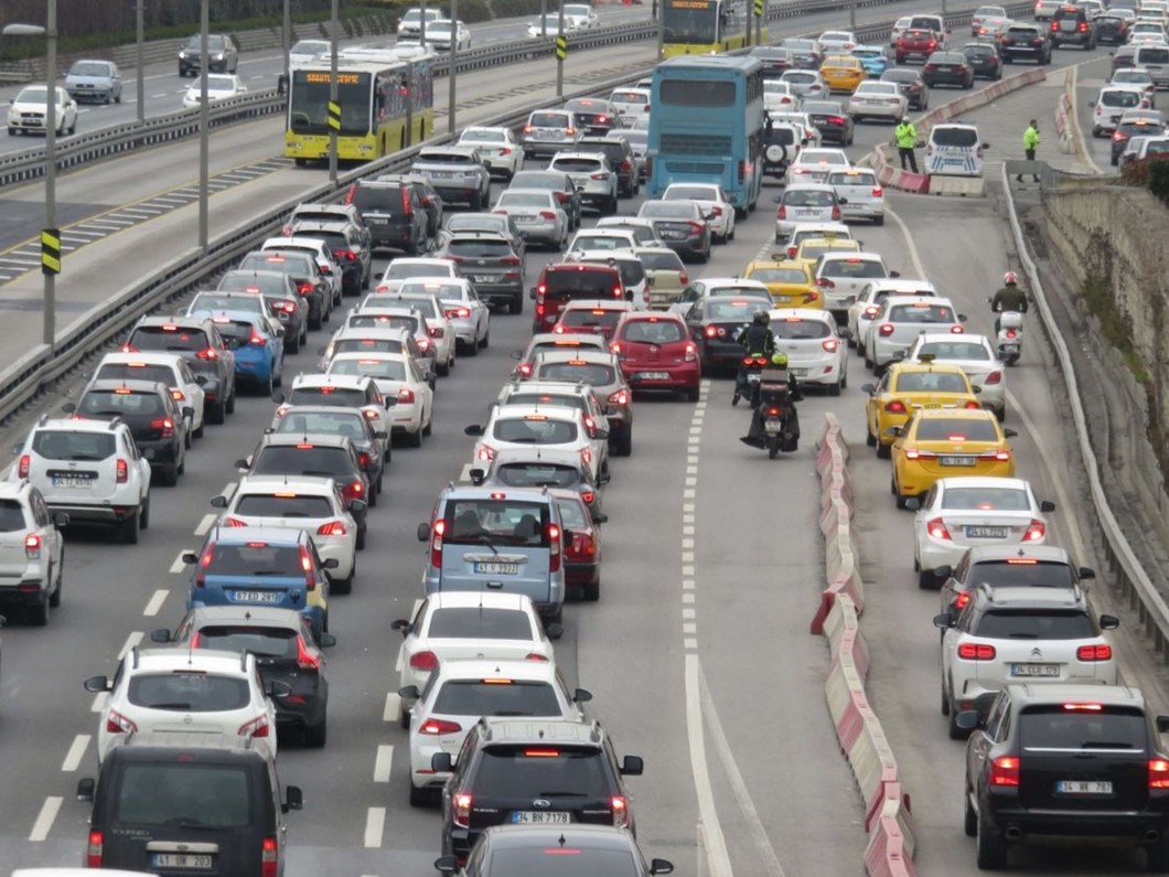 sokaga cikma kisitlamasinin ardindan istanbul da trafik yogunlugu son dakika turkiye haberleri ntv haber
