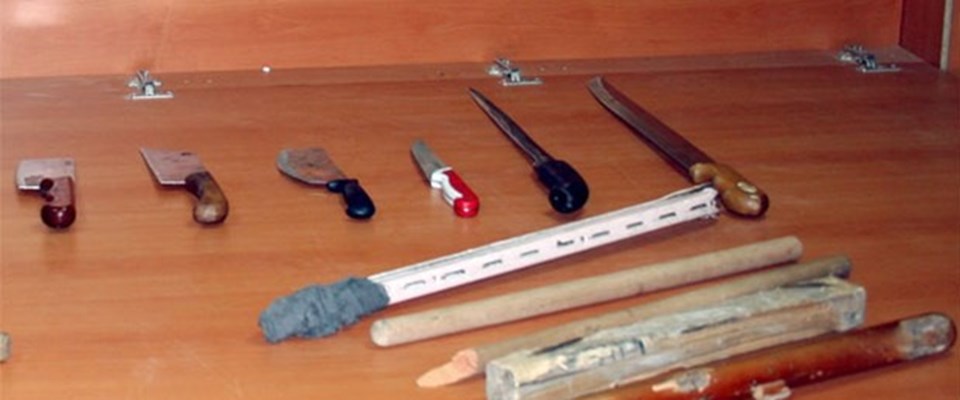 Akraba ailelerin bıçak, satır ve sopalı kavgası: 6 yaralı, 16 gözaltı - 2