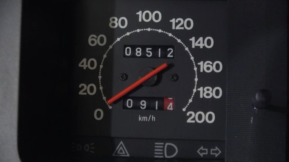 Fabrikadan çıktığı gibi duruyor: 1997 model otomobil 70 bin liraya satıldı - 7