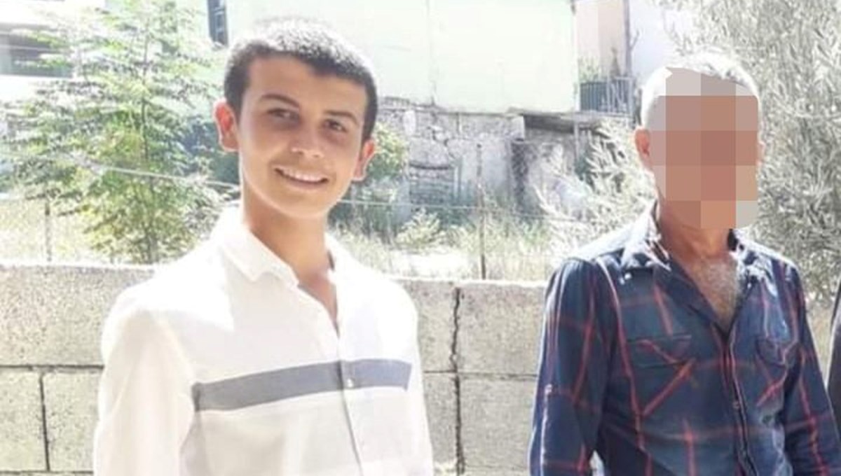 Sokak ortasında silahlı kavga: 1 ölü, 2 yaralı Sokak ortasında silahlı kavga: 1 ölü, 2 yaralı
