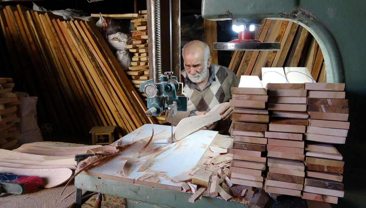 Baba mesleğini 62 yıldır yapıyor