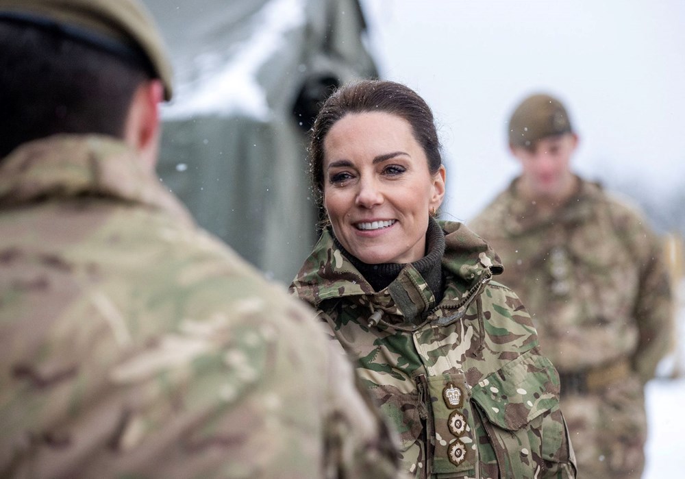 Prenses Kate Middleton askeri üniforma giydi - 4