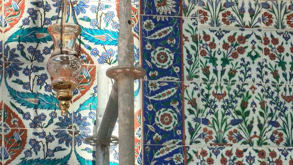 Eyüp Sultan Türbesi'ne çekiçli saldırı - 1