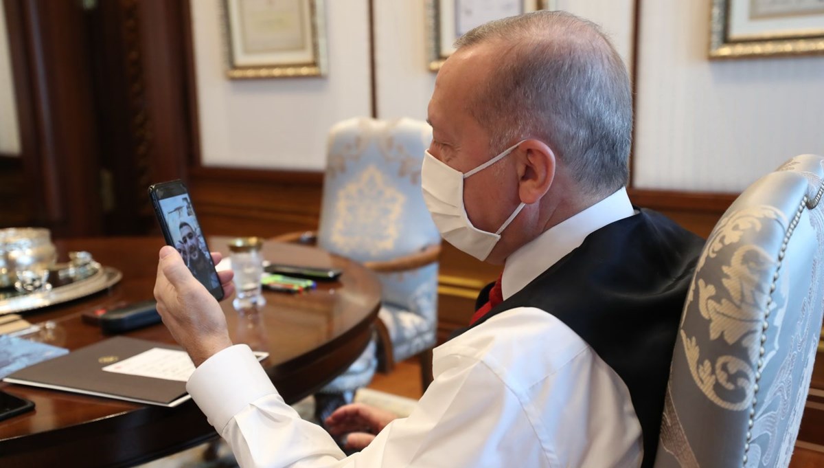 SON DAKİKA HABERİ: Cumhurbaşkanı Erdoğan, Viyana'da yaralıların yardımına koşan Türklerle görüştü