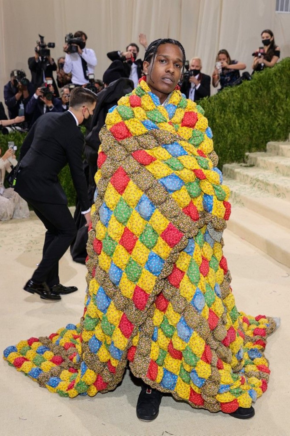 A$AP Rocky'nin Met Gala'daki yorganının sırrı ortaya çıktı - 7