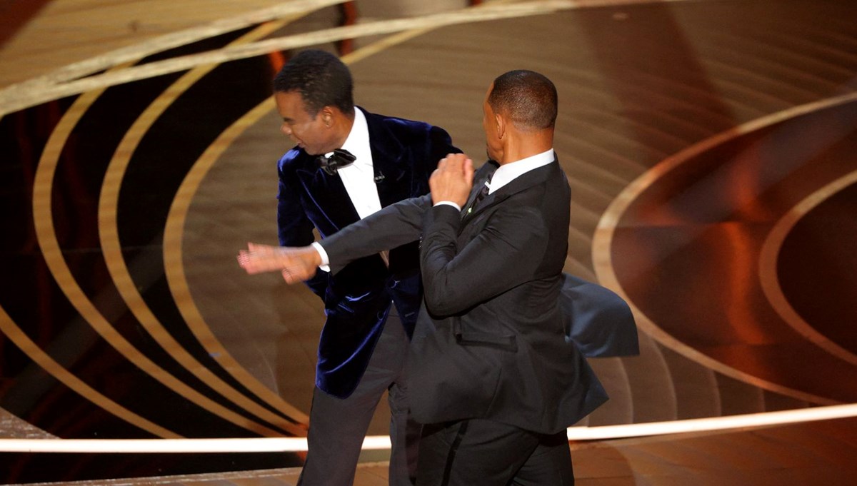 Will Smith, Oscar töreninde komedyen Chris Rock'a tokat attı