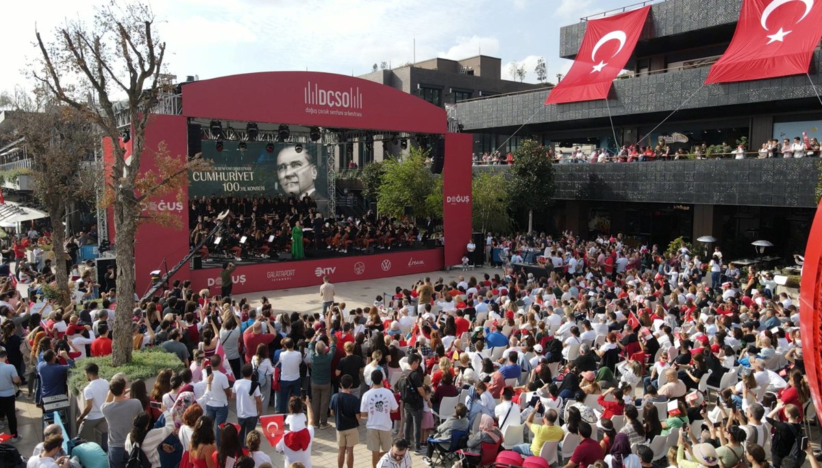 Doğuş Çocuk Senfoni Orkestrası Cumhuriyet’in 100. yıl coşkusunu Galataport İstanbul'da kutladı