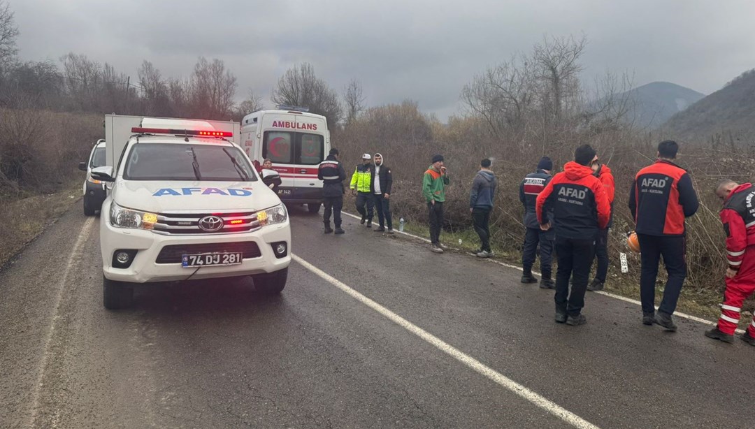 Otomobil şarampole uçtu: 2 yaralı