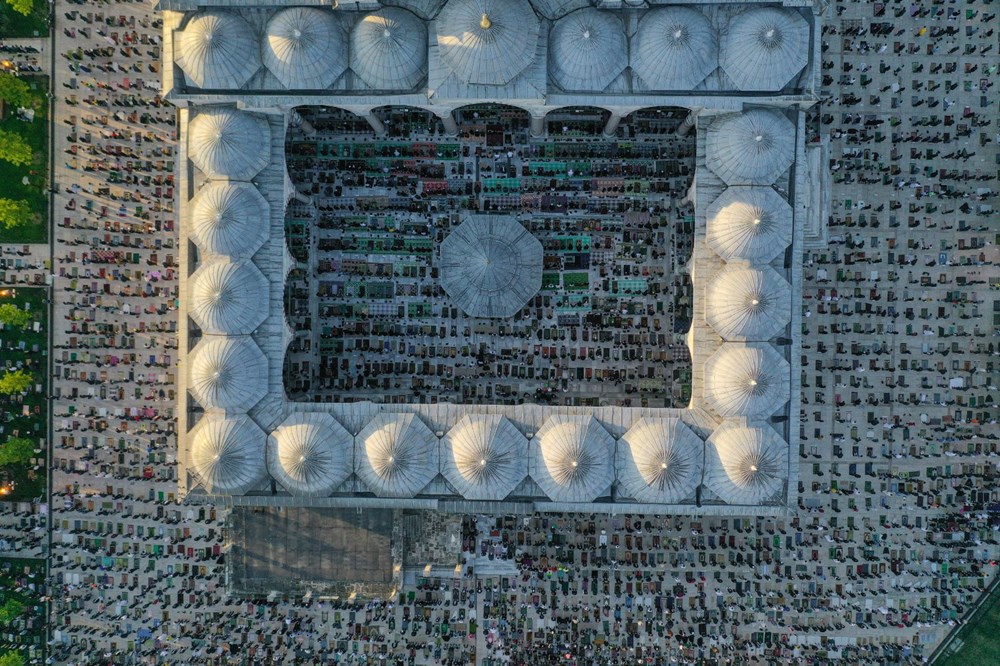 Sosyal mesafe ve maskeli bayram namazı - 4