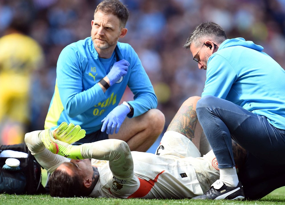 Manchester City'nin kalecisi Ederson 7. asistine imza attı 74 MCNA eUWdUKE7lDbM7CGuA