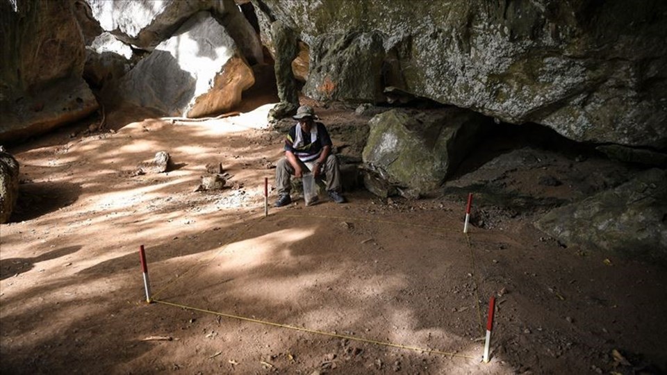 Malezya'da 17 bin yıllık taş eşyalar bulundu - 1