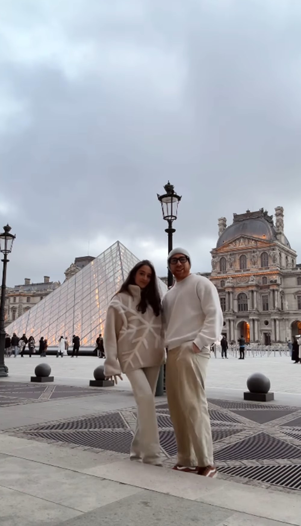 Çocuklar Duymasın'ın yıldızı Furkan Kızılay evleniyor! Paris'te romantik evlenme teklifi - 7