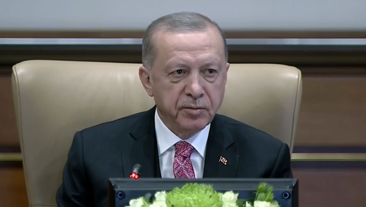 Cumhurbaşkanı Erdoğan açıkladı: Kapalı mekanda maske şartı kalktı
