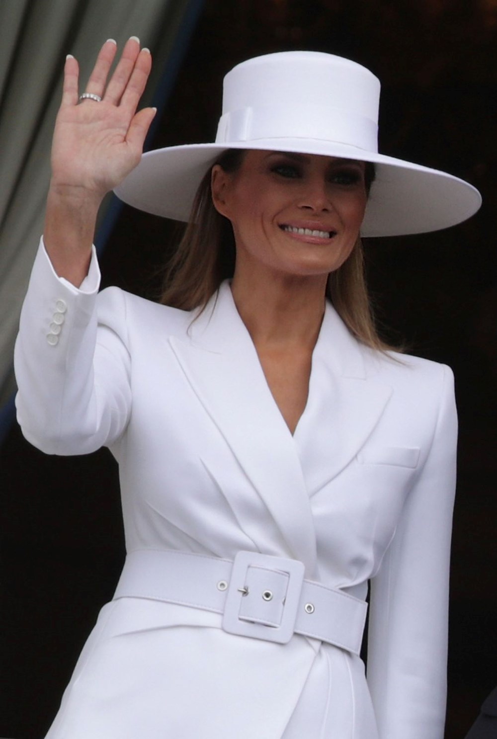 Melania Trump'ın şapkası NFT olarak satılacak - 3