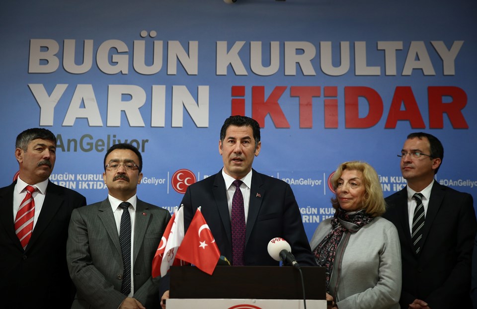 MHP'de başkan adayları Sinan Oğan ve Meral Akşener karardan memnun - 1
